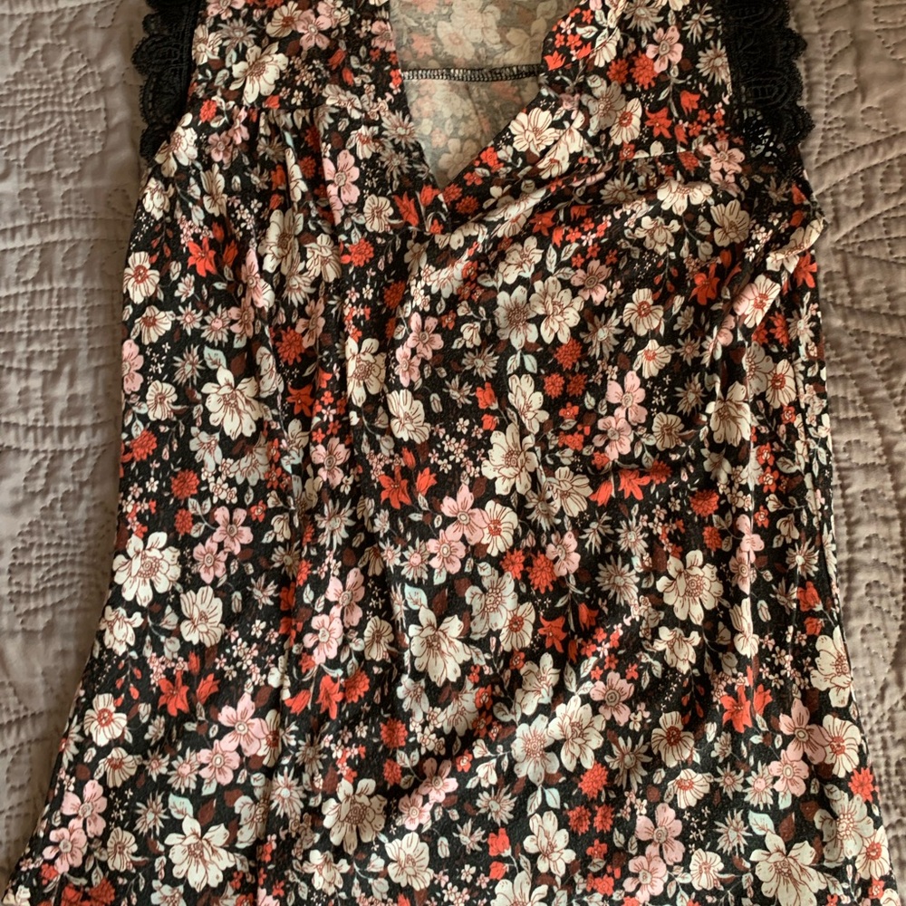 Floral Sleeveless Top with Lace Detail